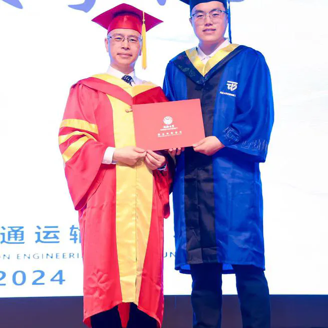 🎉 Graduated from Tongji University and received the M.Sc. in Transportation Engineering.